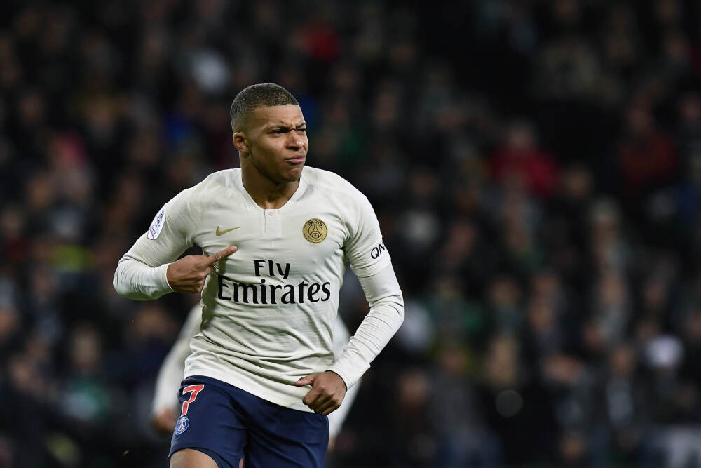 全球首创! 日本研发出可自发电发光的OLED显示屏